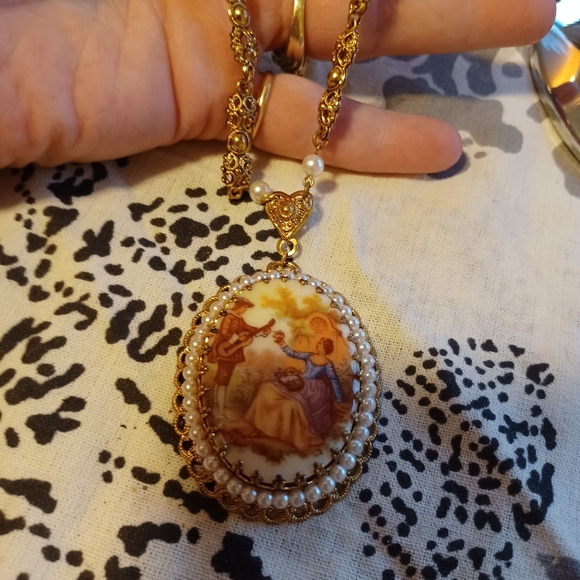 Victorian style Necklace with Chain Vintage - Picture 3 of 3